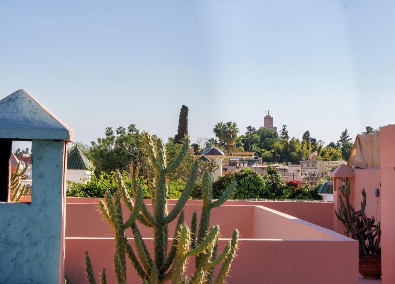 Riad Privatise - 2 Chambres & Petit Dejeuner -Terrasse Marrakesh Exterior photo
